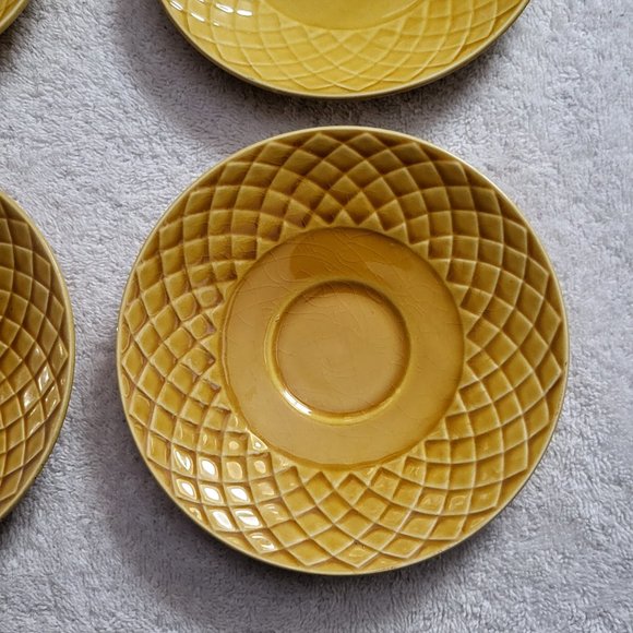 Gold Medallion Enoch Wedgwood Tunstall Tea Cup Saucer Set Of 4 GUC - Picture 2 of 12